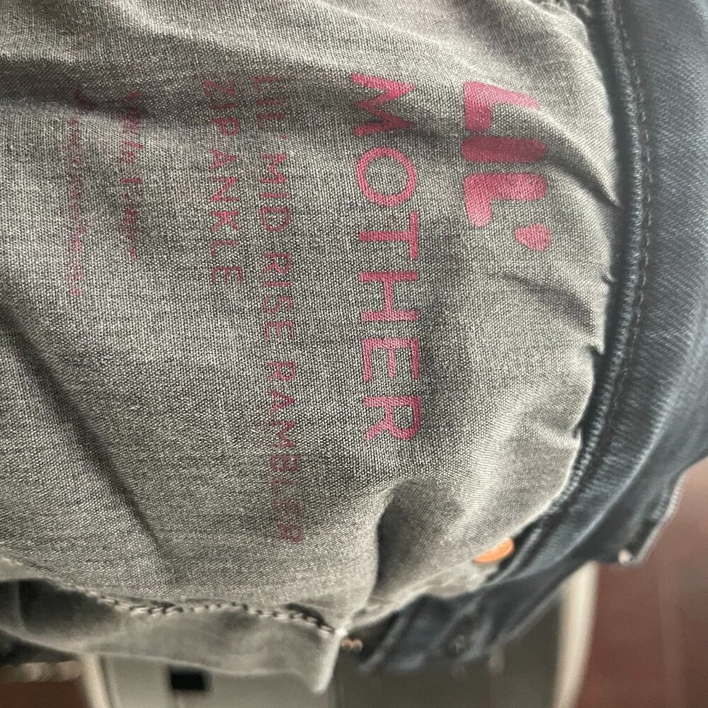 MOTHER The Lil' Mid Rise Rambler Zip Ankle, size 28 - Picture 5 of 5